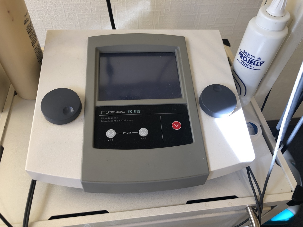 早期回復をサポートする交通事故専用の治療機器（ハイボルテージなど）